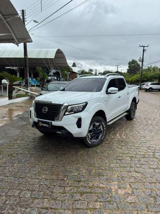 NISSAN FRONTIER 2.3 16V TURBO DIESEL XE CD 4X4 AUTOMÁTICO